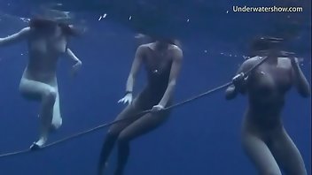 Underwater Outdoor Shaved Threesome 